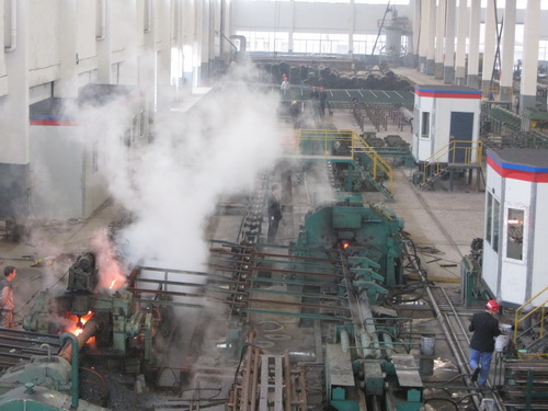 株洲无缝钢管厂家生产车间