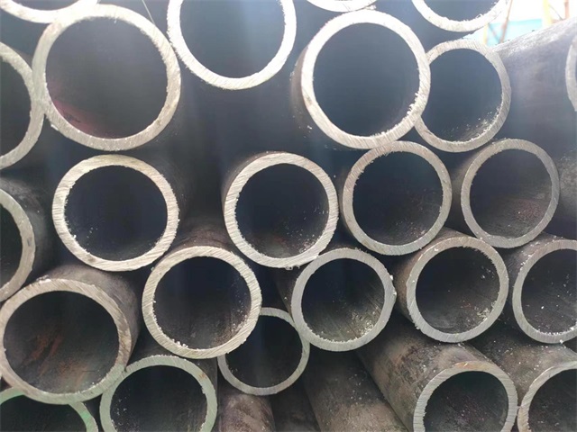 株洲10#结构用无缝钢管